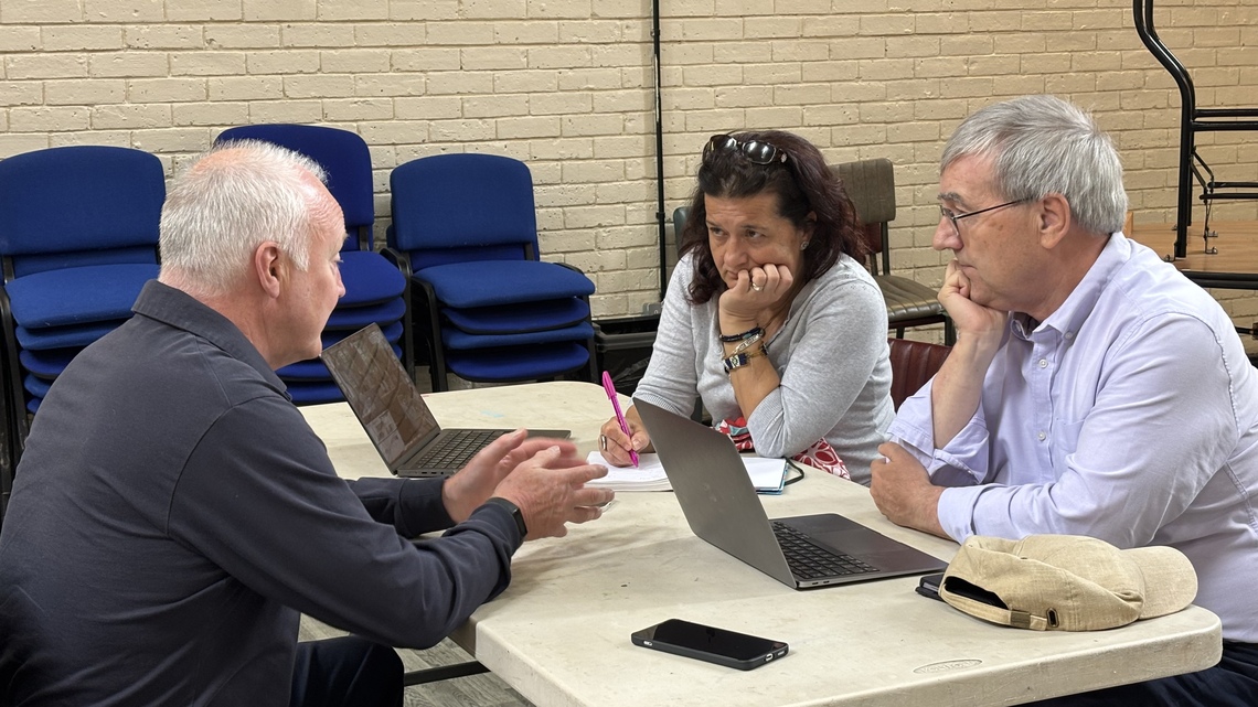 paul working with a participants at the bring your own tech day