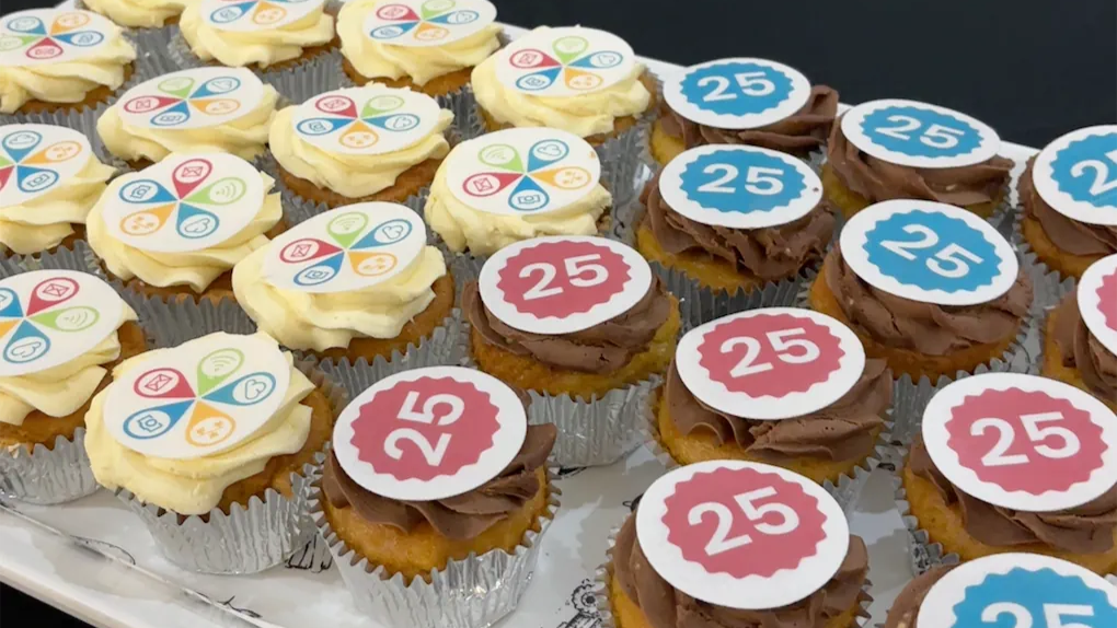 superhighways themed cupcakes